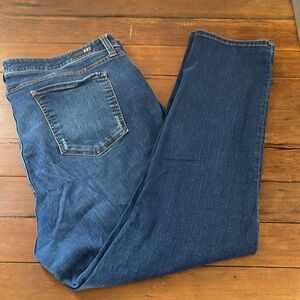 Kut Catherine  boyfriend denim 
22W